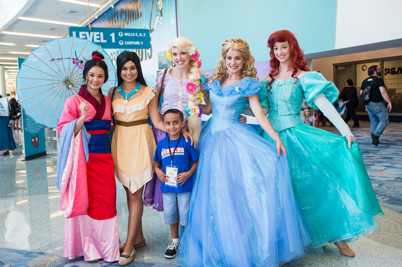 Illustration for article titled The Most Sensational Cosplay From D23, Part Two